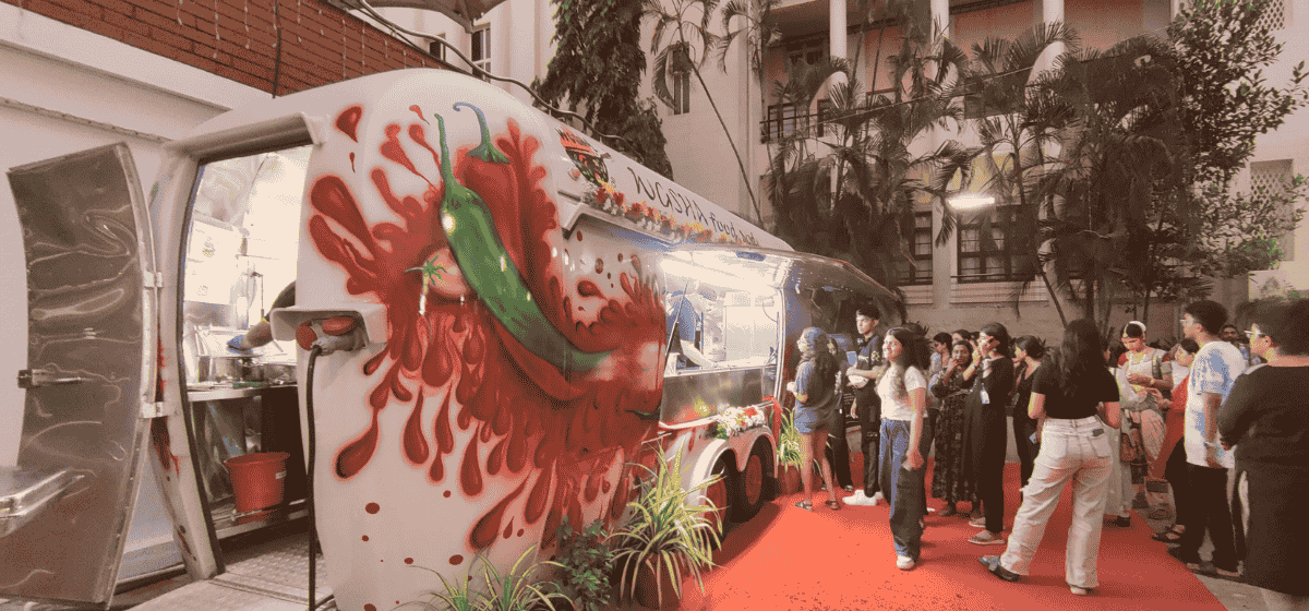 Home HungryWheels.in ITC Hotels WAGSHA Food pod c1 kitchen Manipal MAHE AIHM IHM India's best first mobile real-estste pod - best food trailer manufacturer chef thiru mahindra hyderabad